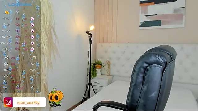 LOISE-XX online show from October 15, 4:23 am