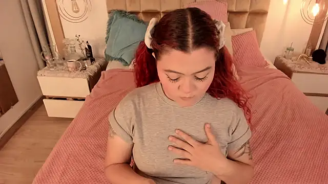 Snapshot of Twwiiggy chatting on January 23, 8:13 pm Twwiiggy online show from January 23, 8:13 pm