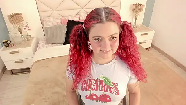 Snapshot of Twwiiggy chatting on October 21, 8:09 pm Twwiiggy online show from October 21, 8:09 pm