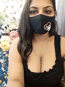 Snapshot of Divya_girl chatting on April 5, 8:39 pm Divya girl online show from April 5, 8:39 pm