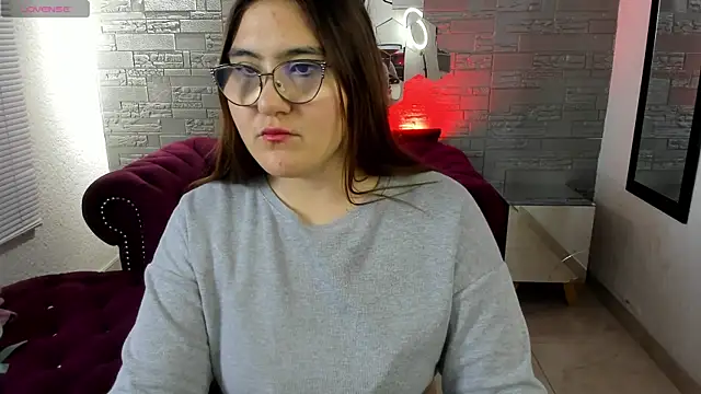 Snapshot of conniejames_m chatting on October 2, 12:45 pm conniejames m online show from October 2, 12:45 pm