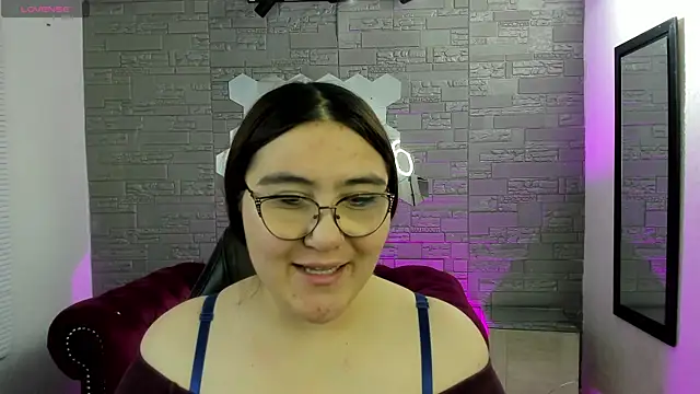 Snapshot of conniejames_m chatting on October 21, 12:39 pm conniejames m online show from October 21, 12:39 pm