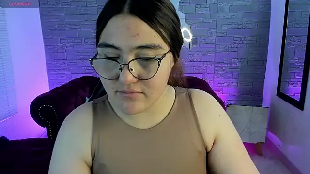 Snapshot of conniejames_m chatting on November 4, 12:48 pm conniejames m online show from November 4, 12:48 pm