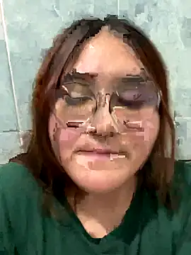 Snapshot of conniejames_m chatting on November 21, 2:32 am conniejames m online show from November 21, 2:32 am