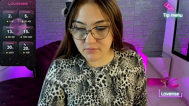 Snapshot of conniejames_m chatting on December 20, 12:45 pm conniejames m online show from December 20, 12:45 pm