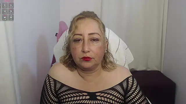 paiper halliwey online show from February 16, 12:30 am