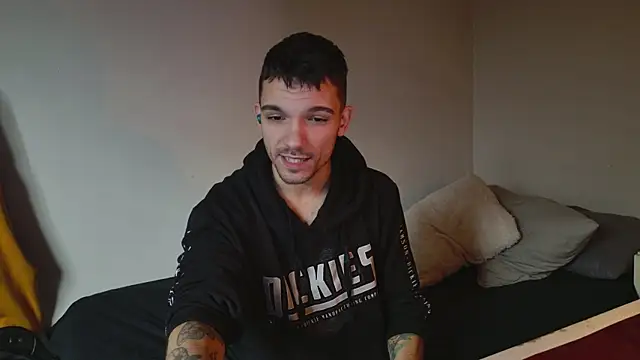 Snapshot of JackDesFeux chatting on January 8, 6:41 pm JackDesFeux online show from January 8, 6:41 pm