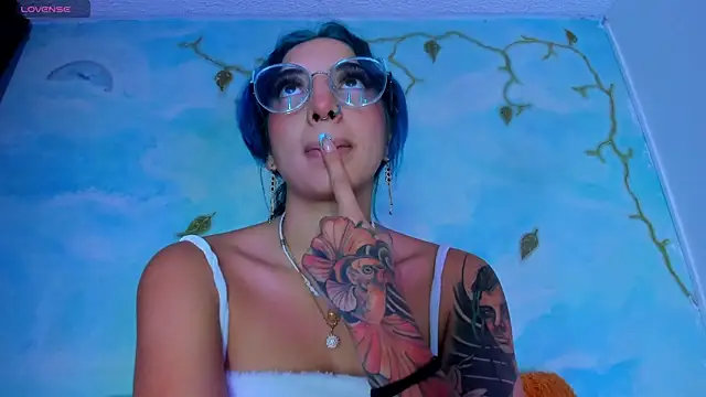 SaturnooStonee online show from March 4, 3:45 am