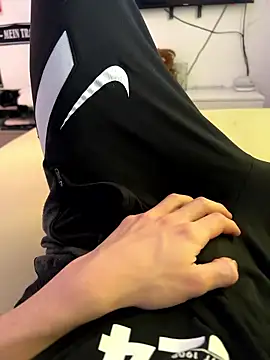 Sturmi18 online show from January 10, 11:45 am