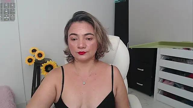 ana milf online show from December 4, 1:09 pm