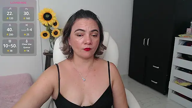 ana milf online show from December 16, 2:04 am