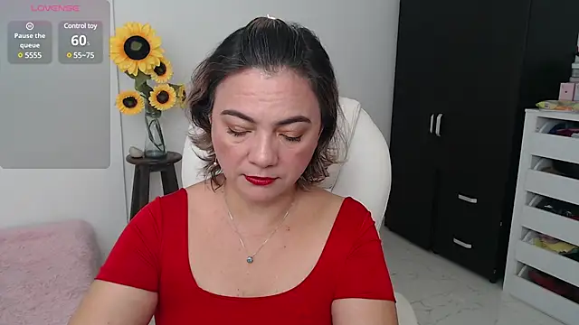ana milf online show from December 16, 1:22 pm