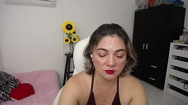 ana milf online show from December 18, 1:37 am