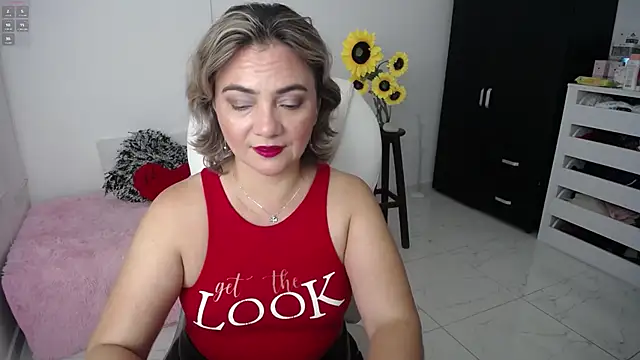 ana milf online show from February 14, 11:10 am