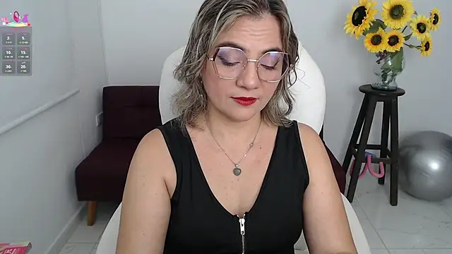 ana milf online show from September 14, 1:43 pm