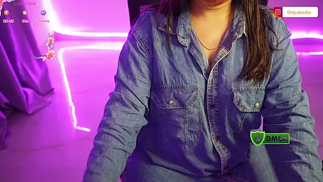 only aleesha online show from October 18, 5:46 pm