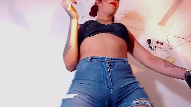 Kitie Petarda online show from November 8, 8:29 pm