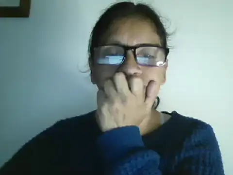 Snapshot of titssmall123 chatting on February 18, 10:49 am titssmall123 online show from February 18, 10:49 am