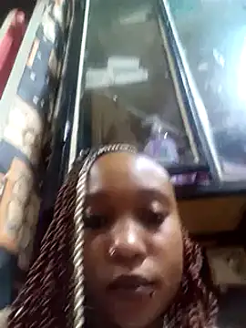 Snapshot of laetitia_ chatting on October 10, 10:42 pm laetitia online show from October 10, 10:42 pm