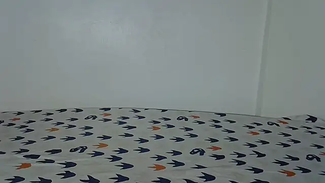 Snapshot of laetitia_ chatting on April 5, 9:23 pm laetitia online show from April 5, 9:23 pm
