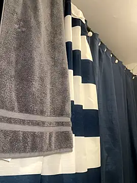 CUMQUEEN-XXX69 online show from October 23, 2:00 am