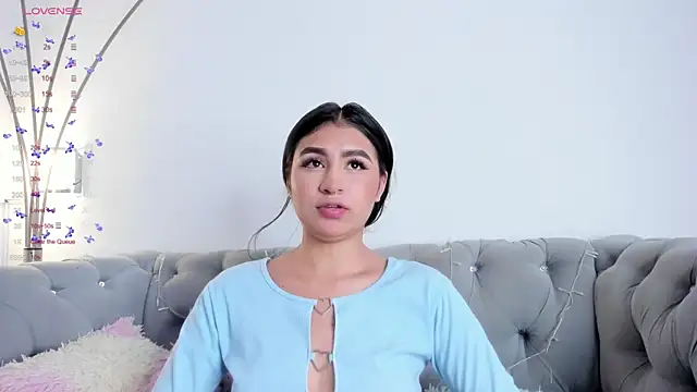 Zayda 1 online show from December 14, 7:14 pm