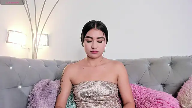 Zayda 1 online show from December 31, 9:17 pm