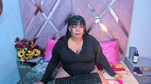 Snapshot of chanel_hot_001 chatting on March 4, 3:33 am chanel hot 001 online show from March 4, 3:33 am