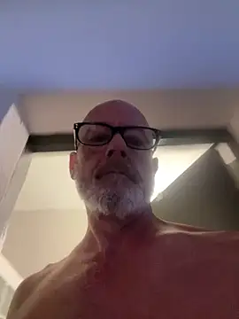 NOLAKINKYTYOP22 online show from May 14, 1:18 pm