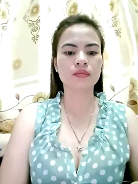 NgocQuyen2K online show from February 15, 10:42 pm