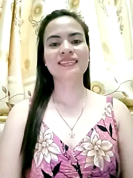 NgocQuyen2K online show from February 18, 10:49 am