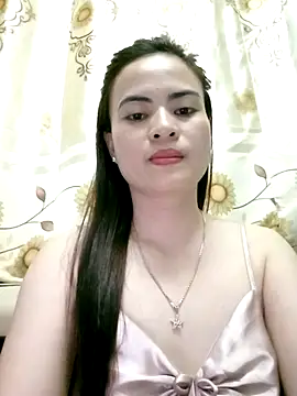 NgocQuyen2K online show from February 19, 12:44 pm