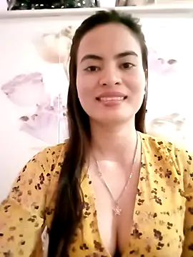 NgocQuyen2K online show from March 22, 5:28 am