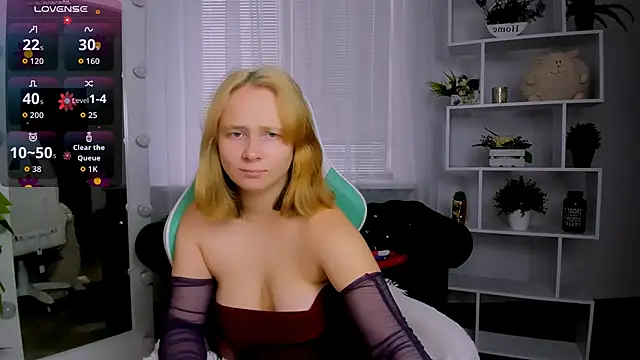 Snapshot of Ketrin_n_ chatting on November 25, 6:13 am Ketrin n online show from November 25, 6:13 am