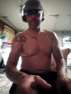 LongandEasy77 online show from February 25, 7:07 am