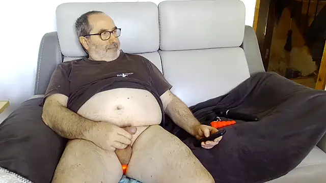 gillou1234 online show from March 7, 9:07 am