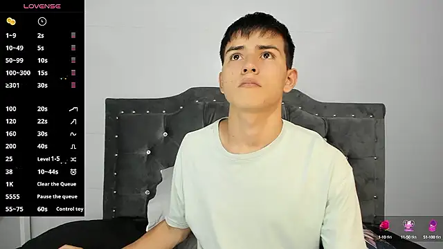 Snapshot of Jacobb_Lee chatting on December 7, 4:14 pm Jacobb Lee online show from December 7, 4:14 pm
