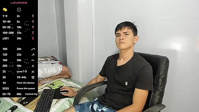 Snapshot of Jacobb_Lee chatting on January 16, 8:36 pm Jacobb Lee online show from January 16, 8:36 pm