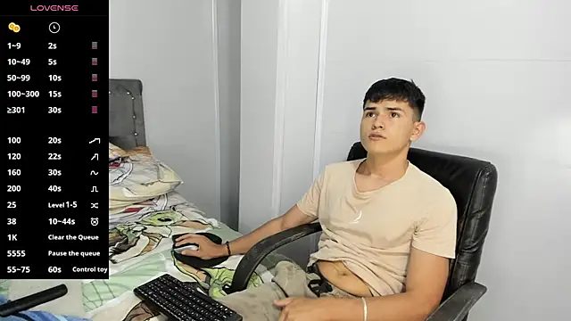 Snapshot of Jacobb_Lee chatting on February 12, 10:04 pm Jacobb Lee online show from February 12, 10:04 pm