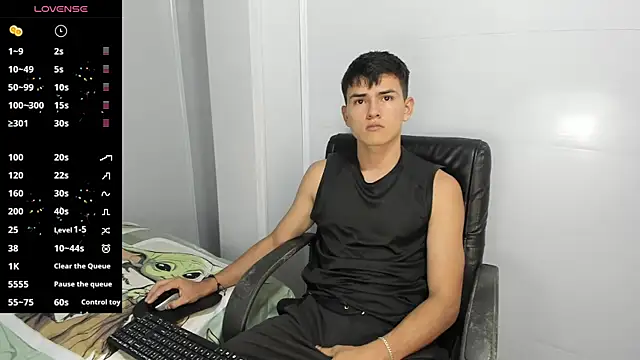 Snapshot of Jacobb_Lee chatting on February 17, 8:47 pm Jacobb Lee online show from February 17, 8:47 pm