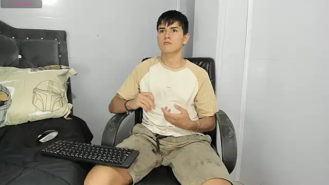 Snapshot of Jacobb_Lee chatting on March 10, 9:18 pm Jacobb Lee online show from March 10, 9:18 pm