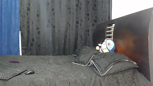 Hot Sharks  online show from June 28, 9:59 am