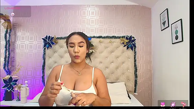 Sara Desire online show from January 6, 12:35 pm