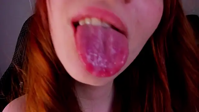 Snapshot of BridgetDay chatting on January 18, 5:04 pm BridgetDay online show from January 18, 5:04 pm