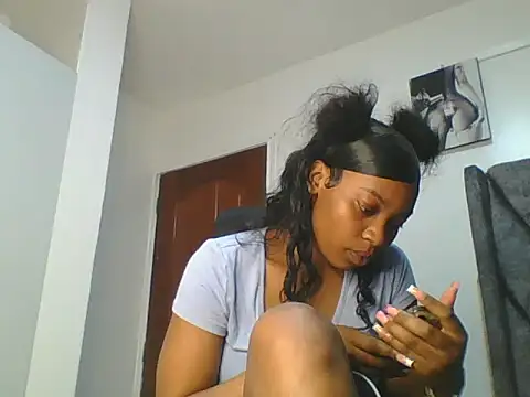 Snapshot of _Becky002 chatting on July 4, 6:47 pm Becky002 online show from July 4, 6:47 pm