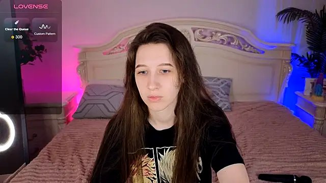 ur kitty   online show from October 2, 1:07 pm