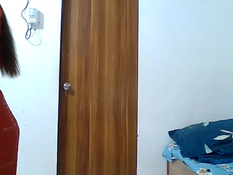 sparkling queen online show from March 6, 5:24 am