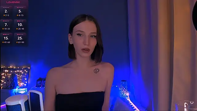 ellaamber online show from January 12, 8:36 am