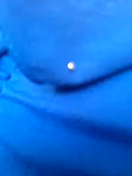 Snapshot of Bella_keny chatting on December 5, 3:17 pm Bella keny online show from December 5, 3:17 pm