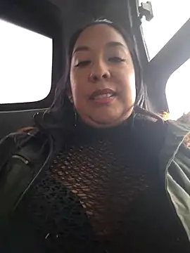 Snapshot of Bella_keny chatting on December 21, 7:38 pm Bella keny online show from December 21, 7:38 pm